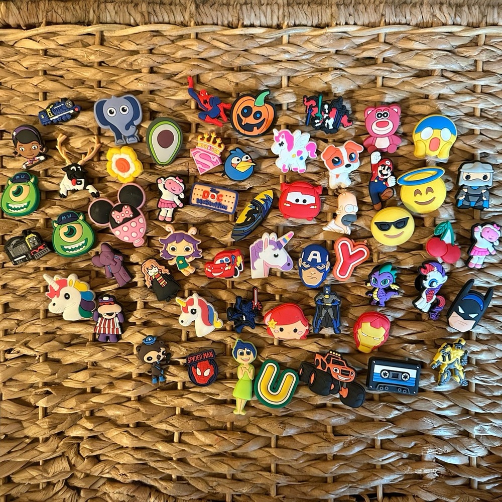 Mixed lot of 54 shoe charms